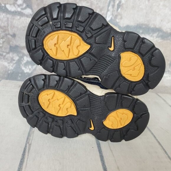 Vintage Nike ACG Baby Terra Sebec Sneaker Gray Midnight Size 4C - Picture 11 of 11